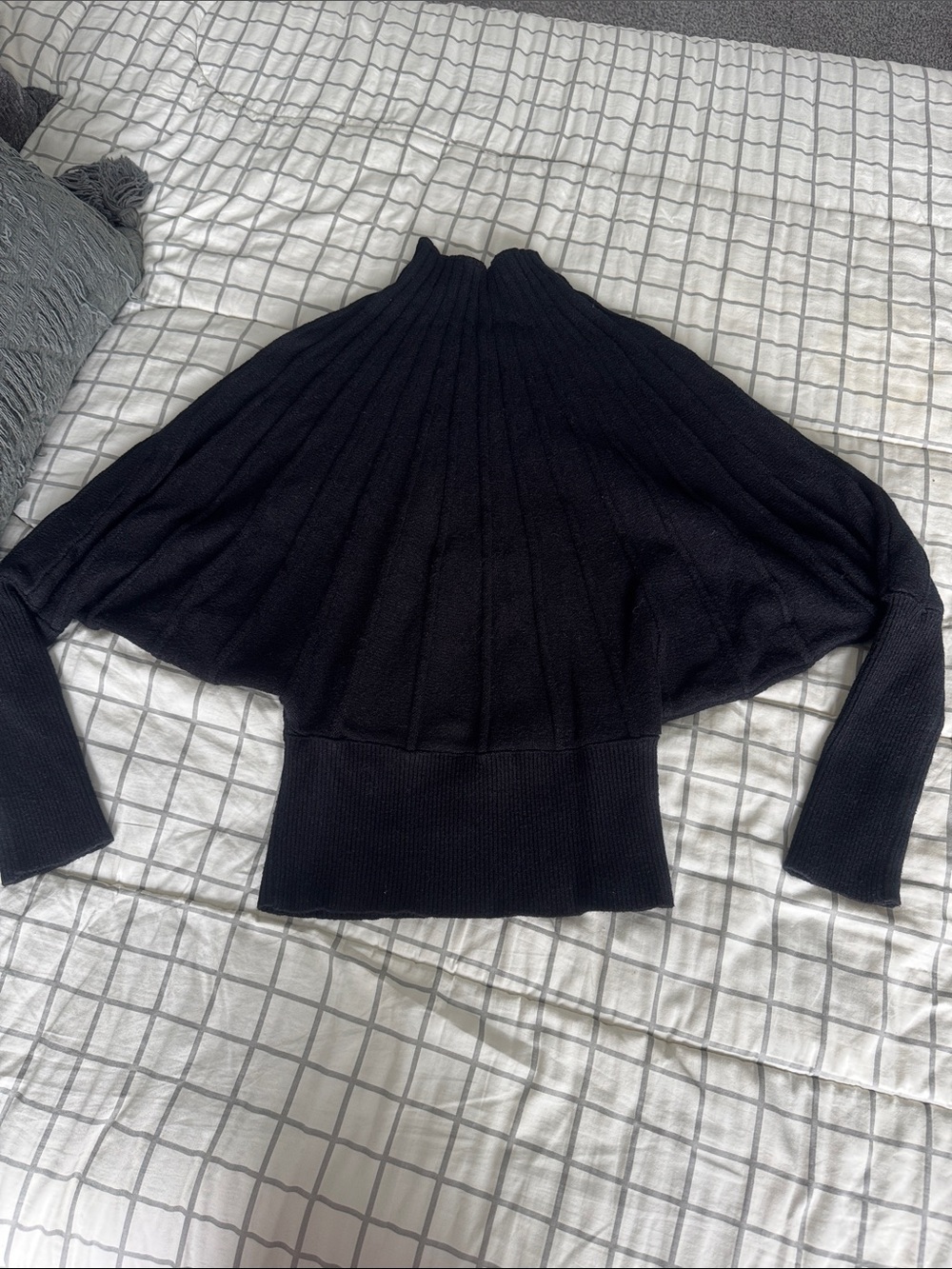 SHEIN Black Ribbed Batwing Turtleneck Sweater